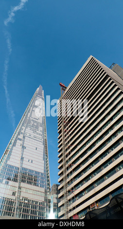 Die Scherbe und Guys Hospital an der London Bridge in Süd-London England UK KATHY DEWITT Stockfoto