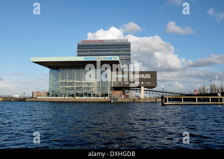 Muziekgebouw und Bimhuis, modernen Konzertsaal in Amsterdam, Holland, Niederlande, Europa Stockfoto