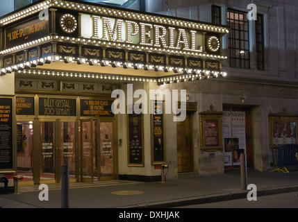 Broadway Imperial Theater Festzelt, NYC Stockfoto