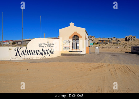 Ehemalige Diamant-Stadt von Kolmanskuppe, jetzt ghost Town Kolmanskop, Karas Region, Namibia, Lüderitz Lüderitz Stockfoto