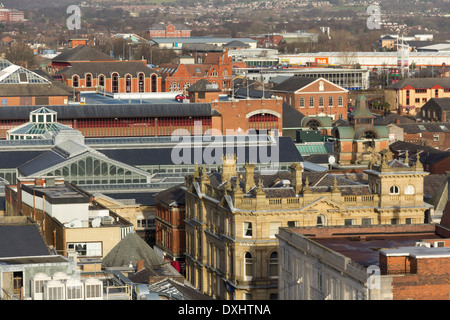 Dächer von Bolton Stadt Zentrum, Blick nach Norden von Victoria Square, dominiert von der RBS Bank Building and The Market Place. Stockfoto