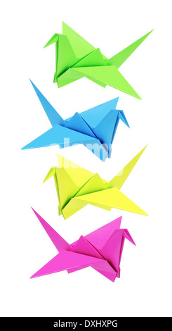 Bunte Origami-Vögel auf weißem Hintergrund Stockfoto