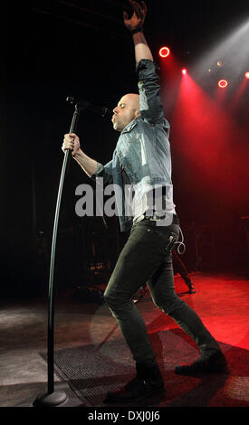 London, UK. 26. März 2014. Daughtry durchführen auf der Bühne im Shepherds Bush Empire, London am 26. März 2014 Foto von Keith Mayhew/Alamy Live News Stockfoto