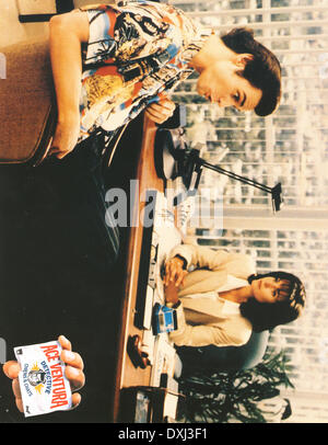 ACE VENTURA: PET DETECTIVE (US1994) JIM CARREY COURTNEY COX Stockfoto