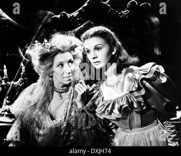 GROßE ERWARTUNGEN (BR1946) L-R, MARTITA HUNT, JEAN SIMMONS Stockfoto