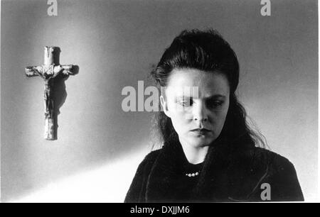 HARTE Zeiten (PORTUGAL 1988) JULIA BRITTON als Luisa Cremalheir Stockfoto