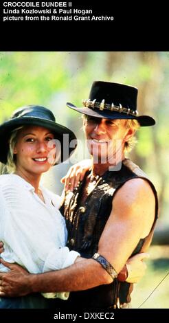 CROCODILE DUNDEE II (AUS / U.S. 1988) PAUL HOGAN, LINDA KOZLOWSK Stockfoto