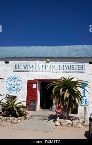 Quirky shop "Winkel Op Paternoster sterben" in der kleinen Stadt Paternoster an der Westküste der Kap-Provinz, Südafrika. Stockfoto