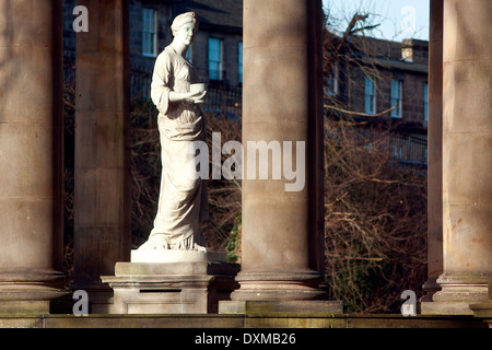 Bernhardiner-Brunnen und das Wasser von Leith, Stockbridge, Edinburgh Stockfoto