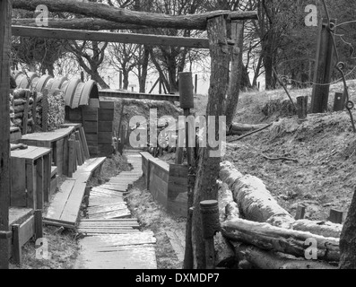 Restaurierten französischen WW1 Graben bei Notre Dame de Lorette, Souchez, Frankreich Stockfoto