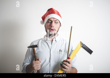 Bricolage Weihnachten stilvoll Jüngling auf weißem Hintergrund Stockfoto