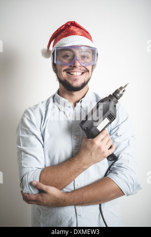 Bricolage Weihnachten stilvoll Jüngling auf weißem Hintergrund Stockfoto