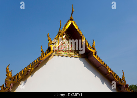 Dach auf die Tempelanlage des Wat Arun in Bangkok, Thailand Stockfoto