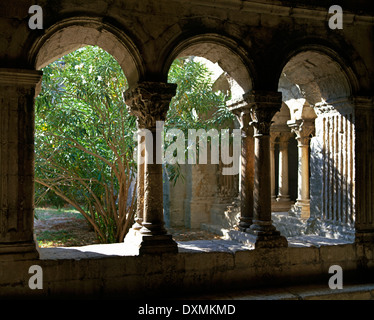 Abbaye de Montmajour Provence Frankreich Klostergebäude aus dem 12. Bis 13. Jahrhundert Stockfoto