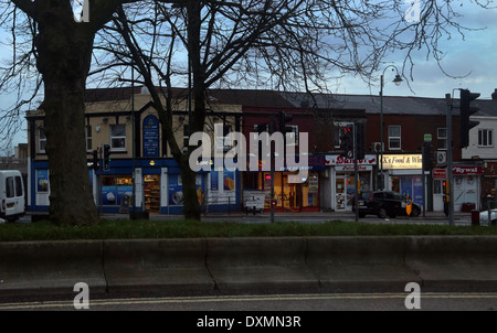 Hampshire England Southampton St Marys Road Parade der Geschäfte Stockfoto