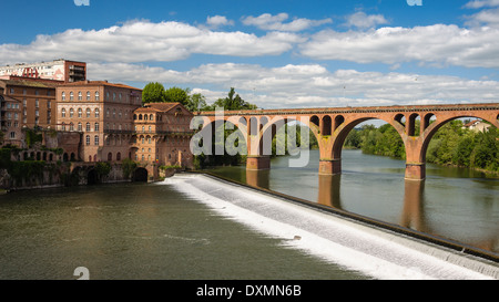 Blick auf den 22. August 1944-Brücke in Albi. Frankreich Stockfoto