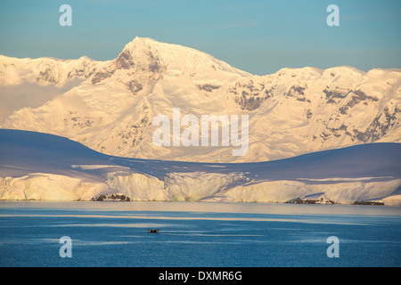 Buckelwale (Impressionen Novaeangliae) Fütterung in die Gerlache Strait trennt die Palmer-Archipel Stockfoto