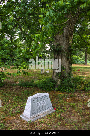 GREENWOOD, MISSISSIPPI, USA - mögliche Grab Marker für Robert Johnson, Delta-Blues-Musiker am Zion M. B. Kirchlein Stockfoto