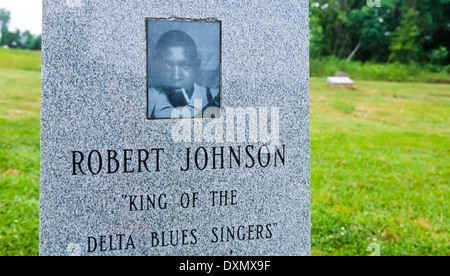 MORGAN CITY, MISSISSIPPI, USA - Grab Marker für mögliche Grabstätte von Robert Johnson, Delta-Blues-Musiker. Stockfoto