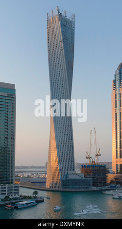 Cayan Tower - Dubai Marina Stockfoto