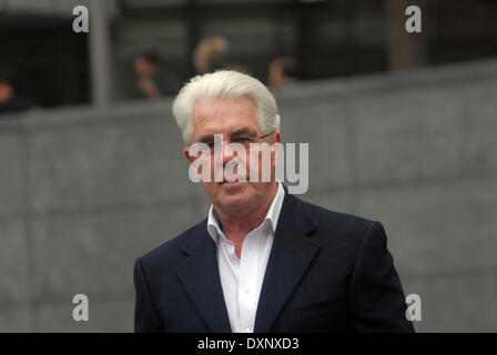 28. März 2014 kommt Max Clifford in Southwark Crown Court weiterhin den Nachweis seiner Verteidigung 11 wegen Unzüchtigkeit Stockfoto