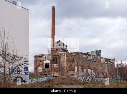 Berlin, Deutschland, Ruine der Eisfabrik in der Köpenicker Straße Stockfoto