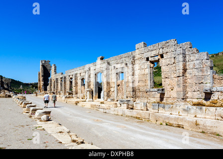 In der Nähe der Palästra in den Ruinen der antiken Stadt Perge in Pamphylien, Provinz Antalya, Türkei Stockfoto