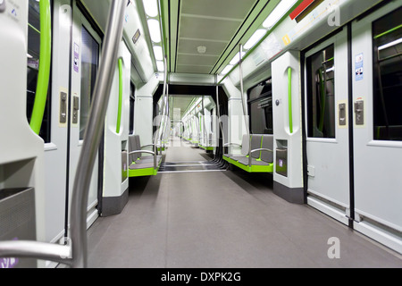 Leere modernen u-Bahn-Wagen in Valencia, Spanien. Stockfoto