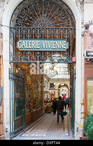 Reich verzierte Eintritt in Galerie Vivienne, Paris, Frankreich Stockfoto