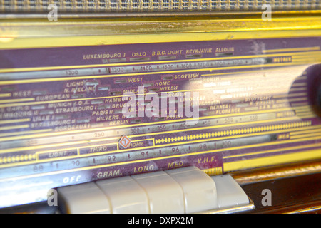 Antike Radios im Hoswick Besucher Museum Shetland Scotland Stockfoto