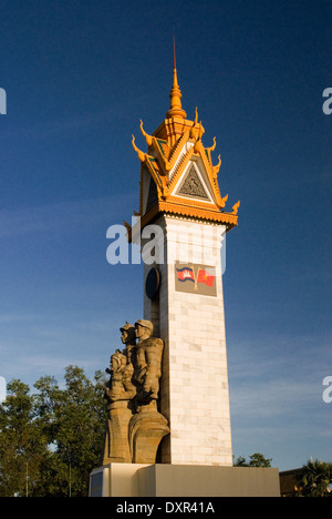 Liberation Monument errichtet zum Gedenken an die Befreiung des 1979 von Phnom Penh durch die vietnamesischen Truppen, Phnom Penh, Kambodscha. Stockfoto