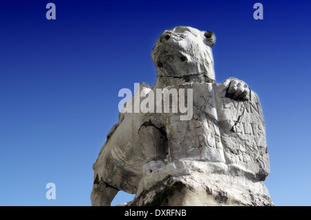 Venezianische Steinlöwen Skulptur auf der Brücke in Venedig Stockfoto