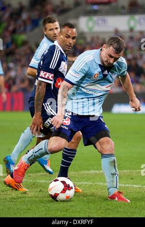 Melbourne, VICTORIA, Australien, Australien. 29. März 2014. SEBASTIAN RYALL (2) Verteidiger der Sydney FC in Aktion in 24 Vorrundenspiel zwischen Melbourne Victory und Sydney FC während der australischen Hyundai A-League-Saison 2013/2014 im AAMI Park. Bildnachweis: Tom Griffiths/ZUMA Wire/ZUMAPRESS.com/Alamy Live-Nachrichten Stockfoto