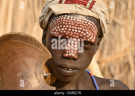 bemalte junge des Stammes Arbore im unteren Omo-Tal von Äthiopien Stockfoto