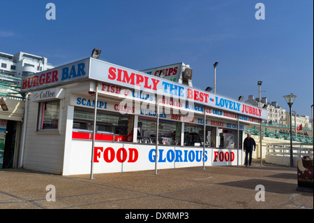 Fast-Food am Strand von Brighton, England Stockfoto