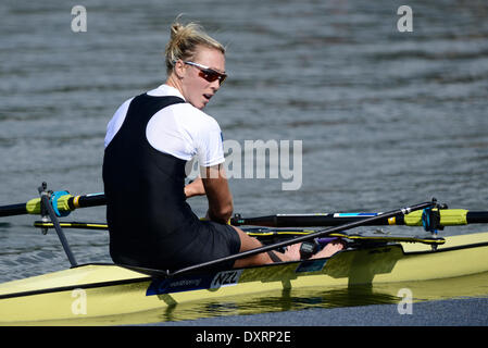 Penrith, Australien. 30. März 2014. Neue Neuseelands Emma Twigg nach dem Gewinn der Womens Single Scull(World Cup) Finale im Sydney International Regatta Centre. Bildnachweis: Aktion Plus Sport/Alamy Live-Nachrichten Stockfoto