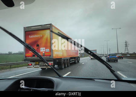 Fahren auf der Autobahn bei schlechtem Wetter, Vereinigtes Königreich Stockfoto