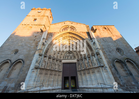 Kathedrale von Castell´o d'Empúries (Girona, Spanien) bei Sonnenuntergang Stockfoto