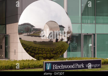 Warrington, Cheshire, UK. 31. März 2014. 305 Bridgewater Place in Birkenholz Park in Warrington, gewählt als Austragungsort für frische Obduktionen in der Hillsborough-Katastrophe. Bildnachweis: Adam Vaughan/Alamy Live-Nachrichten Stockfoto