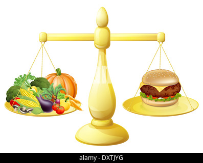 Gesunde Ernährung Diät Entscheidung Konzept gesundes Gemüse auf der einen Seite der Waage und einem Burger Junk-Food auf der anderen. Könnte auch Stockfoto
