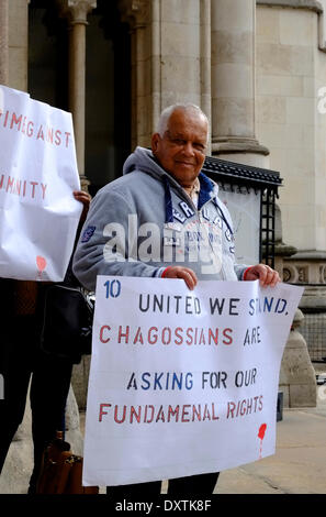 London, UK. 31. März 2014. Die Demonstration ist, markieren Sie die zweitägige Beschwerde gegen die Ablehnung der High Court die gerichtliche Überprüfung von der MPA im April von Olivier Bancoult gebracht. Die Inselbewohner Kampf zurück nach Hause führte zu einem jahrzehntelangen Rechtsstreit im Vereinigten Königreich Gerichte Credit: Rachel Megawhat/Alamy Live News Stockfoto