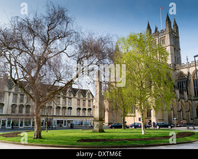 Blick über die Orange Grove in der Abtei von der Grand Parade in der georgischen Stadt Bath in Somerset, England, UK. Stockfoto