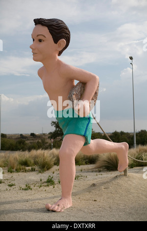 Statue eines riesigen jungen mit einer Auster auf der Ile d'Oléron, Frankreich Stockfoto