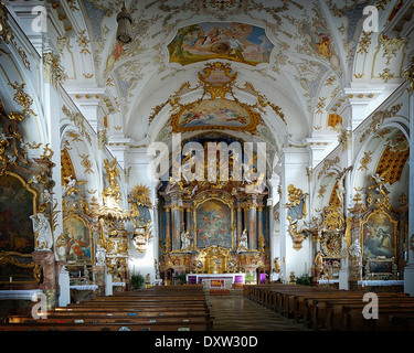 DE - Bayern: Innenraum der Klosterkirche in Dietramszell Stockfoto