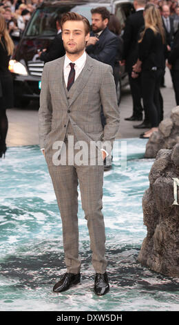 London, UK, 31. März 2014 Douglas Booth kommt bei der UK-Premiere von "Noah" im Odeon Leicester Square Credit: MRP/Alamy Live News Stockfoto