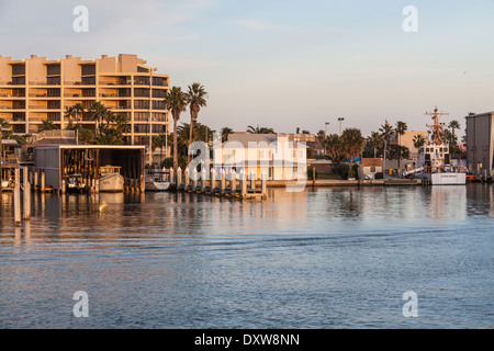 Resort Hotels in Port Aransas Hafen und Fischerdorf, Port Aransas, Texas. Stockfoto