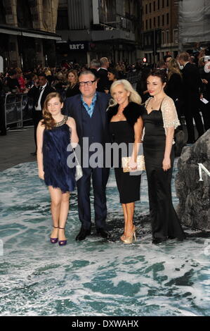 London, UK. 31. März 2014. Ellie, Ray, Elaine, Lois Winstone besuchen die UK-Pemiere des ' Noah ' Odeon Leicester Square in London 31. März 2014 Credit: Peter Phillips/Alamy Live News Stockfoto