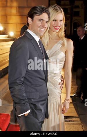 Karolina Kurkova Archie Drury beim Prix Montblanc Award im Konzertsaal der Philharmonie. Wo: Berlin Deutschland wenn: 29. Oktober 2012 Stockfoto