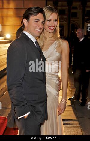 Karolina Kurkova Archie Drury beim Prix Montblanc Award im Konzertsaal der Philharmonie. Wo: Berlin Deutschland wenn: 29. Oktober 2012 Stockfoto