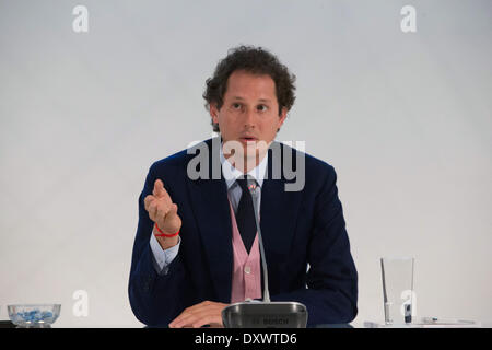 Turin, Italien. 31. März 2014. John Elkan spricht bei Fiat Generalversammlung, in Turin, Italien, am 31. März 2014. Dies ist einer der letzten Sitzungen vor der Zusammenführung von Fiat und Chrysler in der neuen Firma Fiat Chrysler Automobile. © Mauro Ujetto/NurPhoto/ZUMAPRESS.com/Alamy Live-Nachrichten Stockfoto